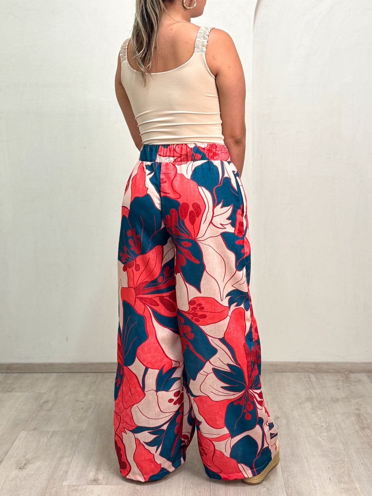 Pantalón estampado de moda